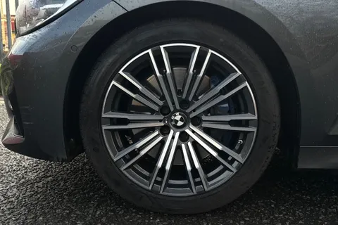 X10NMA BMW 3 Series 2.0 330i M Sport Auto Euro 6 (s/s) 4dr Thumbnail #11