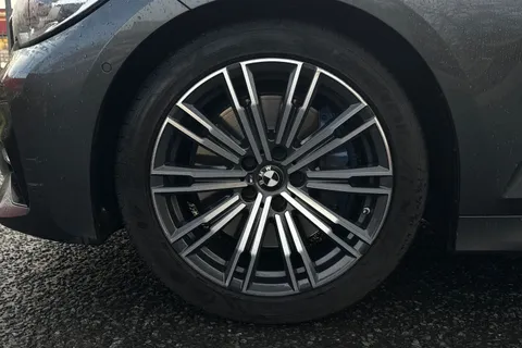 X10NMA BMW 3 Series 2.0 330i M Sport Auto Euro 6 (s/s) 4dr Thumbnail #12