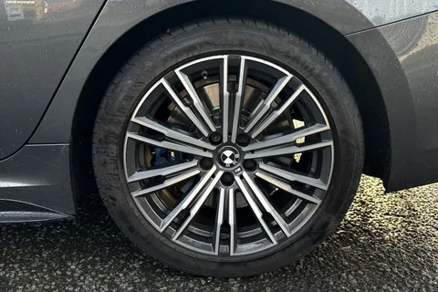 X10NMA BMW 3 Series 2.0 330i M Sport Auto Euro 6 (s/s) 4dr Thumbnail #13