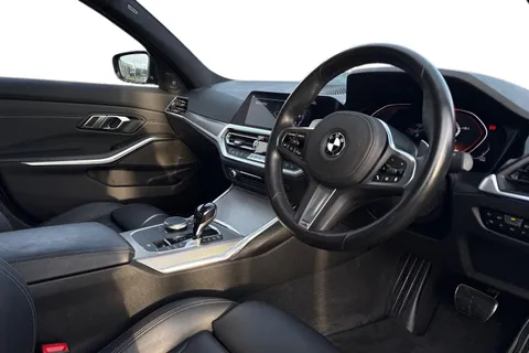 X10NMA BMW 3 Series 2.0 330i M Sport Auto Euro 6 (s/s) 4dr Thumbnail #15