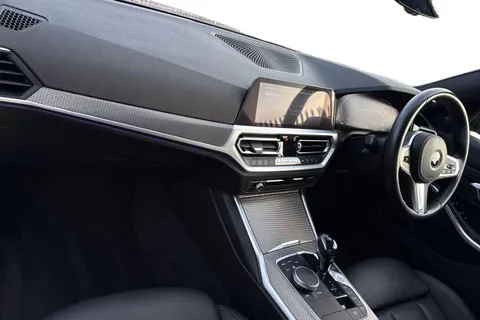 X10NMA BMW 3 Series 2.0 330i M Sport Auto Euro 6 (s/s) 4dr Thumbnail #16
