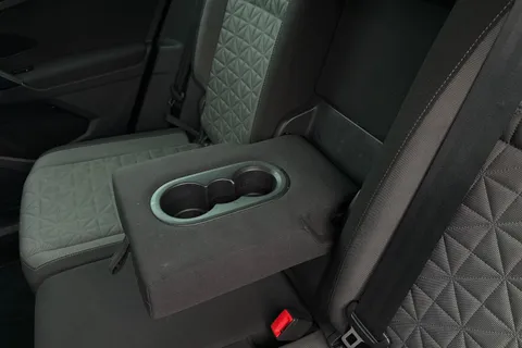 YF71XEP Volkswagen Tiguan 2.0 TDI Life 5dr Thumbnail #25