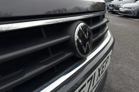 YF71XEP Volkswagen Tiguan 2.0 TDI Life 5dr Thumbnail #26