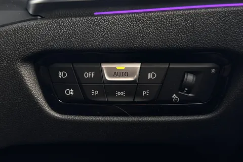 X10NMA BMW 3 Series 2.0 330i M Sport Auto Euro 6 (s/s) 4dr Thumbnail #36