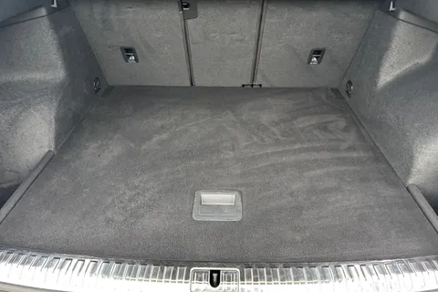 BA72GUD Audi Q3 Black Edition 35 TFSI 150 PS S tronic Thumbnail #6