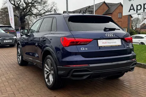 BA72GUD Audi Q3 Black Edition 35 TFSI 150 PS S tronic Thumbnail #7