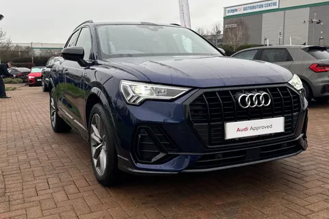 BA72GUD Audi Q3 Black Edition 35 TFSI 150 PS S tronic Thumbnail #8