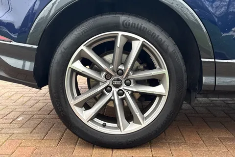 BA72GUD Audi Q3 Black Edition 35 TFSI 150 PS S tronic Thumbnail #9