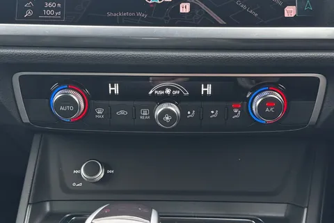 BA72GUD Audi Q3 Black Edition 35 TFSI 150 PS S tronic Thumbnail #21