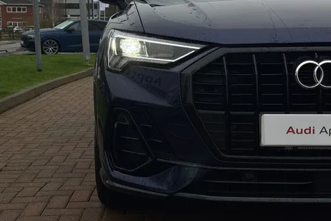 BA72GUD Audi Q3 Black Edition 35 TFSI 150 PS S tronic Thumbnail #28