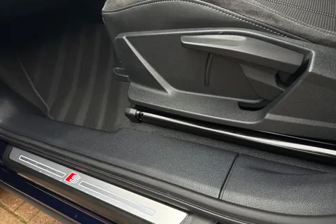 BA72GUD Audi Q3 Black Edition 35 TFSI 150 PS S tronic Thumbnail #31