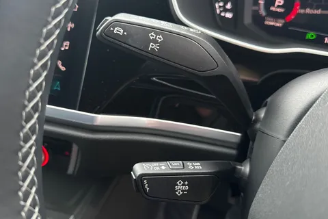 BA72GUD Audi Q3 Black Edition 35 TFSI 150 PS S tronic Thumbnail #43