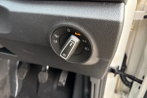 Volkswagen T-Roc 1.0 TSI Style 5dr Thumbnail #32