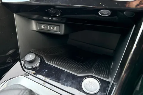 Volkswagen T-Roc 1.0 TSI Style 5dr Thumbnail #54