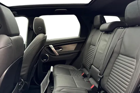 KS74NKX Land Rover Discovery Sport 2.0 D200 Dynamic HSE 5dr Thumbnail #5