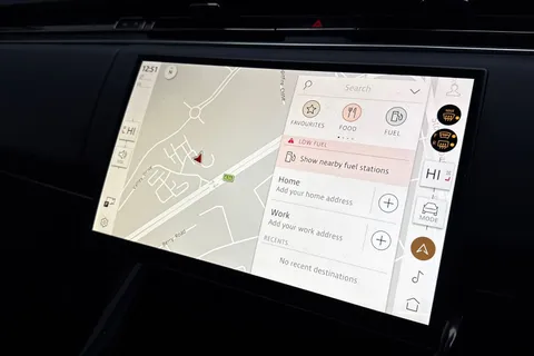 KT73EOU Land Rover Range Rover Sport 3.0 D300 Dynamic SE 5dr Thumbnail #13