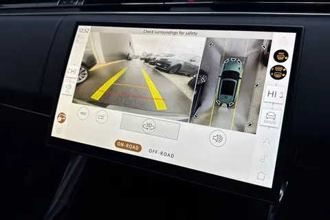 KT73EOU Land Rover Range Rover Sport 3.0 D300 Dynamic SE 5dr Thumbnail #14