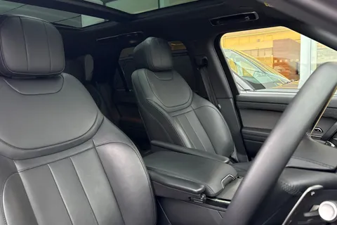 KT73EOU Land Rover Range Rover Sport 3.0 D300 Dynamic SE 5dr Thumbnail #23