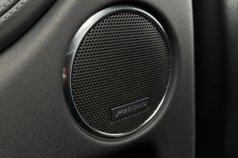 KS74NKX Land Rover Discovery Sport 2.0 D200 Dynamic HSE 5dr Thumbnail #25