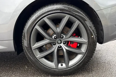 KT73EOU Land Rover Range Rover Sport 3.0 D300 Dynamic SE 5dr Thumbnail #35