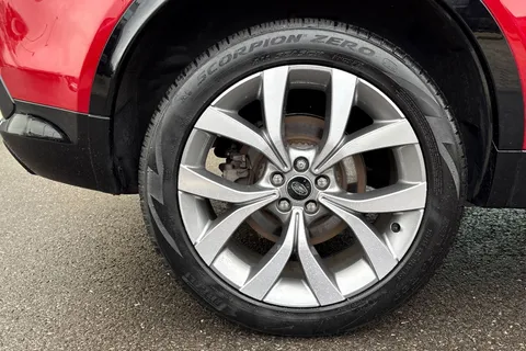 KS74NKX Land Rover Discovery Sport 2.0 D200 Dynamic HSE 5dr Thumbnail #38