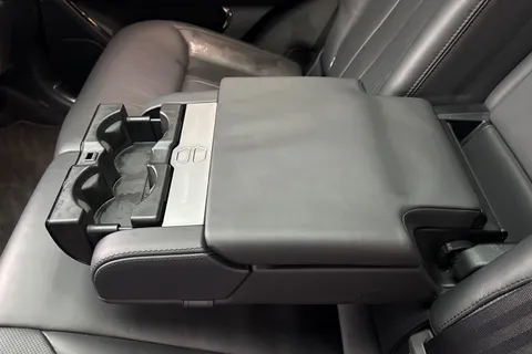 KT73EOU Land Rover Range Rover Sport 3.0 D300 Dynamic SE 5dr Thumbnail #43