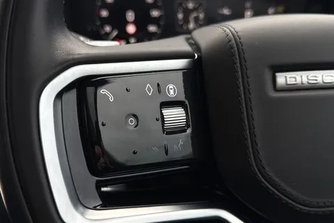 KS74NKX Land Rover Discovery Sport 2.0 D200 Dynamic HSE 5dr Thumbnail #45