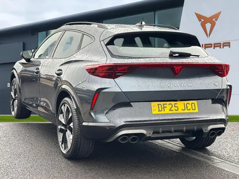 DF25JCO CUPRA Formentor 2.0 TSI 333 VZ2 5dr DSG 4Drive **Panoramic sunroof** Thumbnail #2