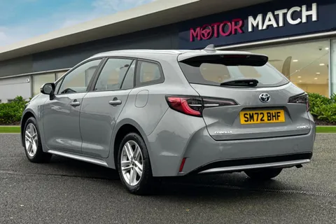 SM72BHF Toyota Corolla 1.8 VVT-h Icon Touring Sports CVT Euro 6 (s/s) 5dr Thumbnail #3