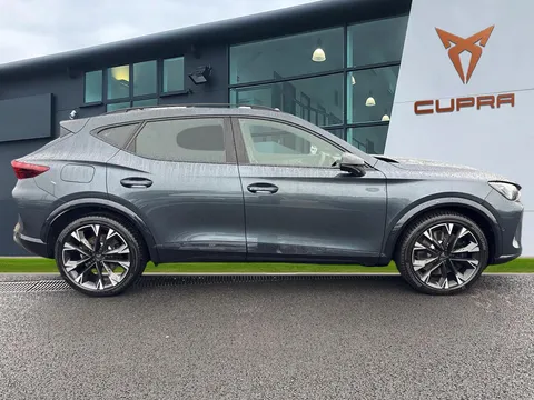 DF25JCO CUPRA Formentor 2.0 TSI 333 VZ2 5dr DSG 4Drive **Panoramic sunroof** Thumbnail #3