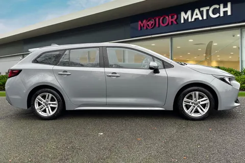 SM72BHF Toyota Corolla 1.8 VVT-h Icon Touring Sports CVT Euro 6 (s/s) 5dr Thumbnail #4