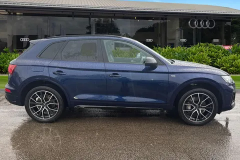 YF73HYK Audi Q5 50 TFSI e Quattro Black Edition 5dr S Tronic Thumbnail #3