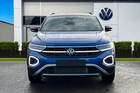  Volkswagen T-Roc 1.5 TSI Style Design DSG Euro 6 (s/s) 5dr Thumbnail #5