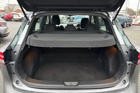 SA73VWO Nissan Qashqai 1.5 h e-POWER Acenta Premium Auto Euro 6 (s/s) 5dr Thumbnail #7