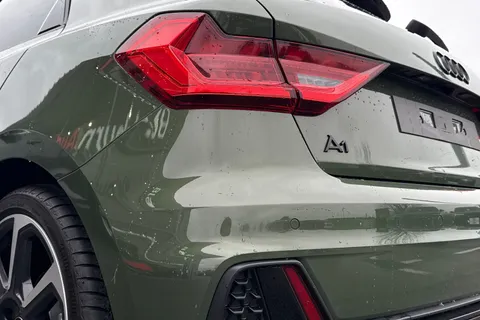  Audi A1 1.5 TFSI 35 Black Edition Sportback S Tronic Euro 6 (s/s) 5dr Thumbnail #8