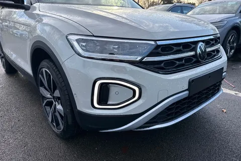  Volkswagen T-Roc 1.0 TSI Style Design Euro 6 (s/s) 5dr Thumbnail #9