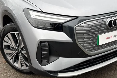 KY75CPV Audi Q4 e-tron Q4  Sport 55 e-tron quattro 250,00 kW Thumbnail #9