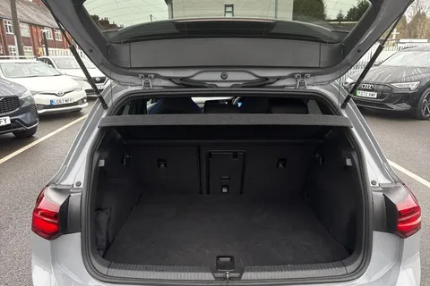 RF73GXJ Volkswagen Golf 1.4 TSI GTE 5dr DSG Thumbnail #9