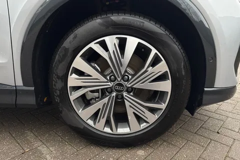 KY75CPV Audi Q4 e-tron Q4  Sport 55 e-tron quattro 250,00 kW Thumbnail #10