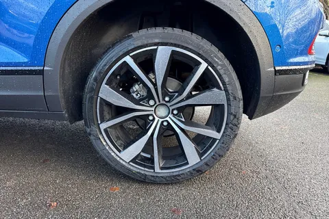  Volkswagen T-Roc 1.5 TSI Style Design DSG Euro 6 (s/s) 5dr Thumbnail #10