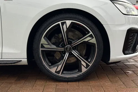 SA73YPL Audi A4 Avant Avant (O) Black Edition 35 TDI 163 PS S tronic Thumbnail #11