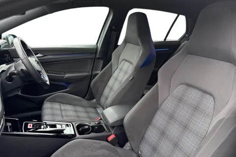 RF73GXJ Volkswagen Golf 1.4 TSI GTE 5dr DSG Thumbnail #10