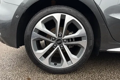 Audi A3 1.5 TFSI S line Sportback Euro 6 (s/s) 5dr Thumbnail #11