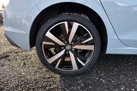  Volkswagen Golf 1.5 TSI eHybrid 19.7kWh Match DSG Euro 6 (s/s) 5dr Thumbnail #11