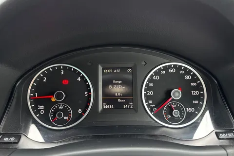77 of 123 for Volkswagen Tiguan 2.0 TDI BlueMotion Tech Match 2WD Euro 5 (s/s) 5dr
