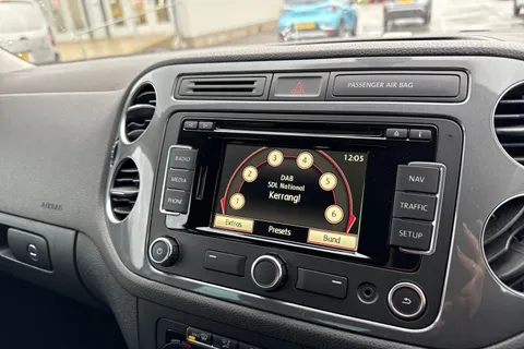 85 of 123 for Volkswagen Tiguan 2.0 TDI BlueMotion Tech Match 2WD Euro 5 (s/s) 5dr