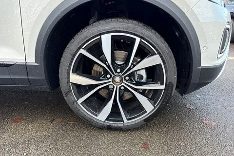  Volkswagen T-Roc 1.0 TSI Style Design Euro 6 (s/s) 5dr Thumbnail #13