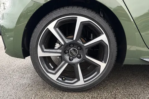  Audi A1 1.5 TFSI 35 Black Edition Sportback S Tronic Euro 6 (s/s) 5dr Thumbnail #13