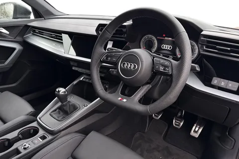 Audi A3 1.5 TFSI S line Sportback Euro 6 (s/s) 5dr Thumbnail #14