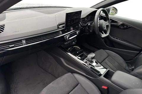 SA73YPL Audi A4 Avant Avant (O) Black Edition 35 TDI 163 PS S tronic Thumbnail #15